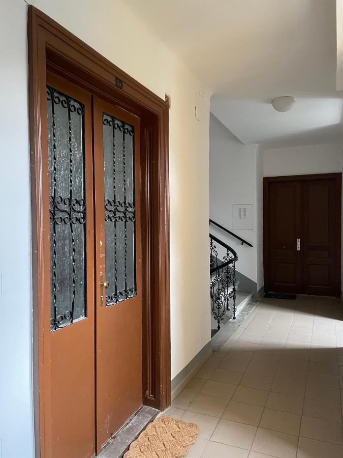Trendy Apartment Near Schloss Schonbrunn Vienna Exterior photo